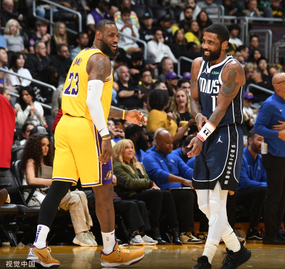 他們的中場 他們的中場